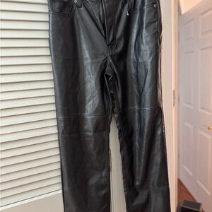 GAP Men's Black Straight Jeans